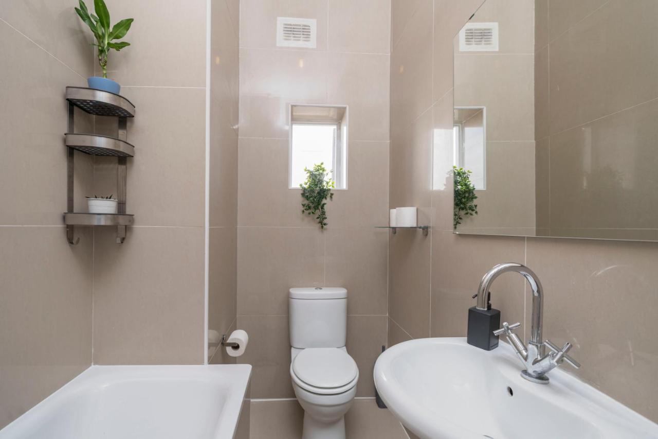 Kensington Nest Serviced Town House Лондон Екстер'єр фото